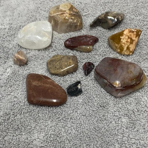 Bundle of Polished Assorted Rocks Wyoming Earth Lake Tumbled Pebbles Natural - Picture 1 of 5